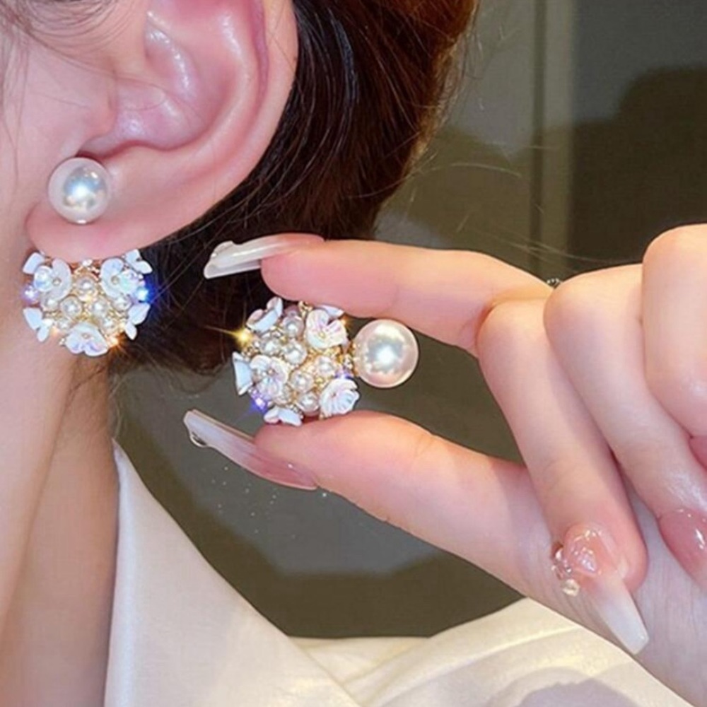 Unused fashion ball earrings -price firm❤️